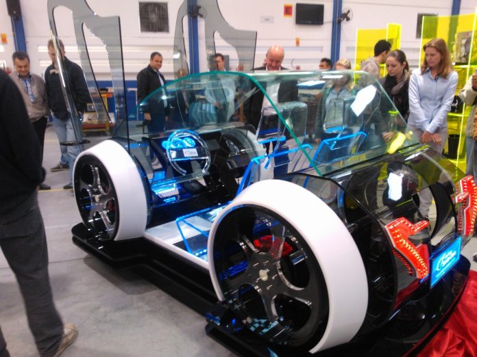Acrílicos Santa Clara cria carro em acrílico com SolidWorks e Lantek