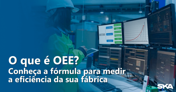 operadora industrial analisando o que é oee em uma fábrica