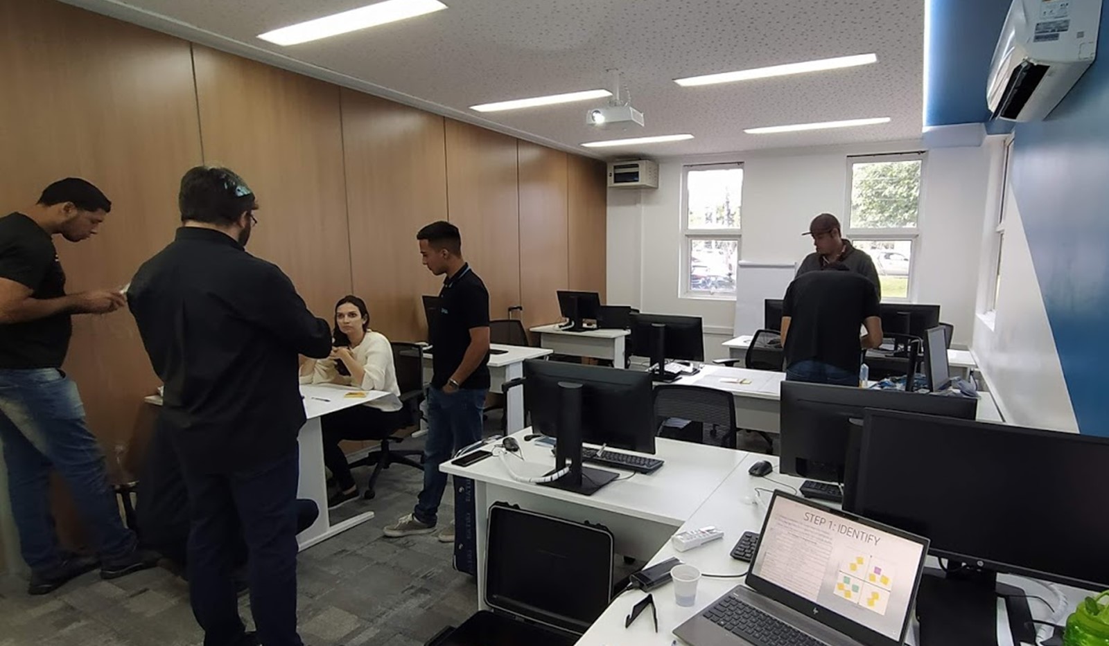 Treinamento em manufatura aditiva inaugura novas salas da SKA São Leopoldo